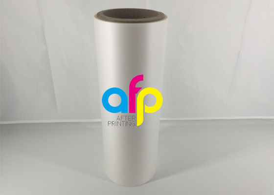 28ミクロンBOPPのラミネーションのフィルム、2000年- 3000mの長さの車のための反傷のフィルム